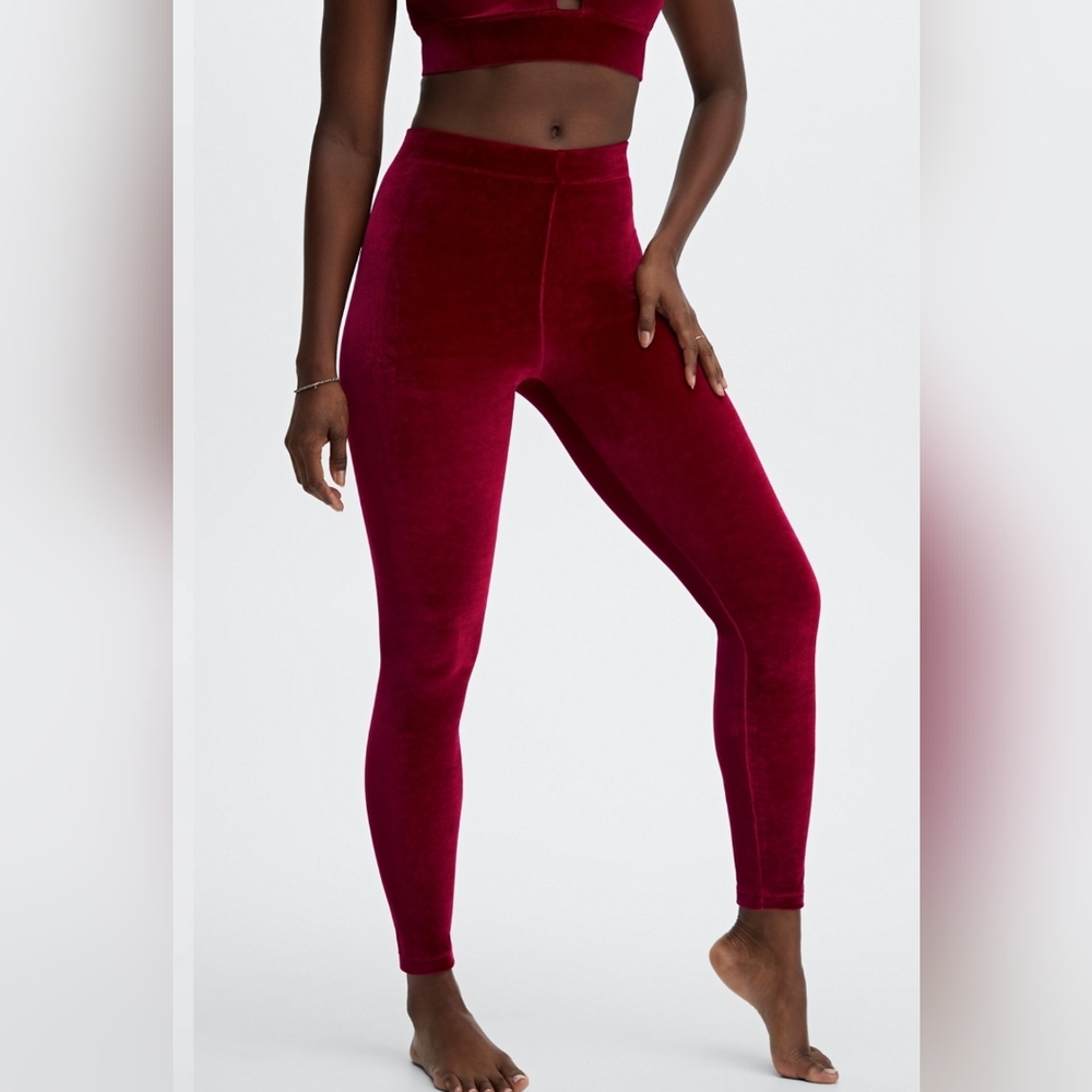 Fabletics Emma Velour Leggings Cherry Burst High Waisted Size Small NWT!